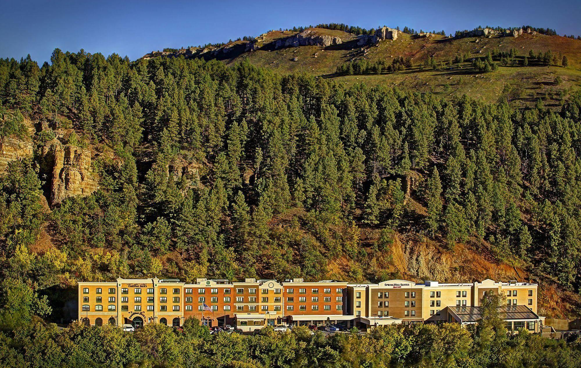 Doubletree By Hilton Deadwood At Cadillac Jack'S Hotel Exterior foto